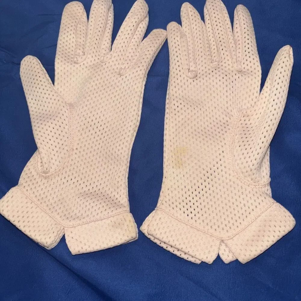 Vintage Ladies Gloves - Peach Nylon Mesh - ? 1940/50s? size 61/2 Keyser
